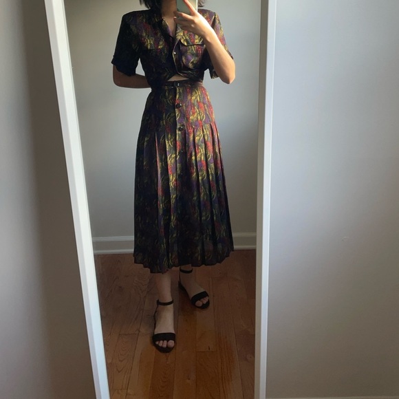 Vintage Saks Fifth Avenue 100% Silk two-piece Set - Picture 7 of 13